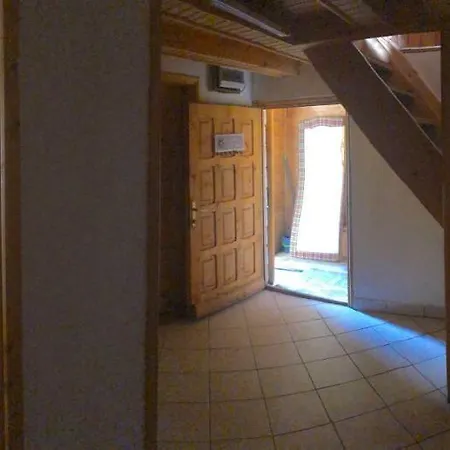 House * ياهورينا